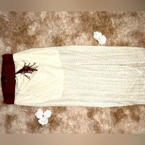 No boundaries Cream knitted maxi skirt w/ brown belt